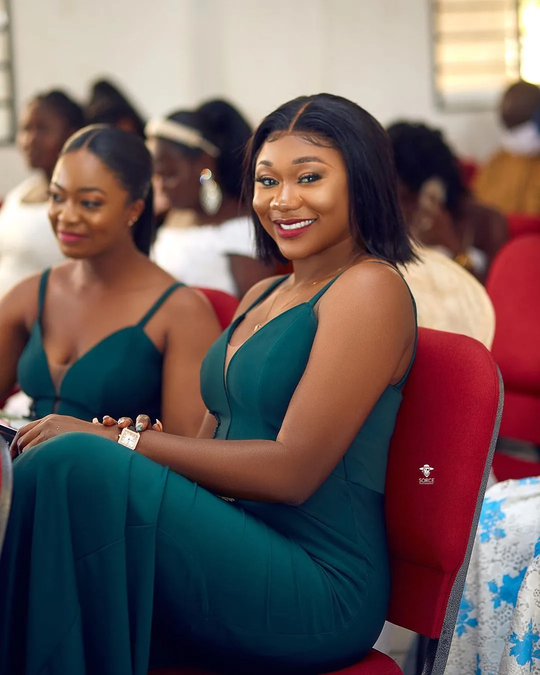 It’s the wedding guest looks for us. Check out the most admirable looks of the week