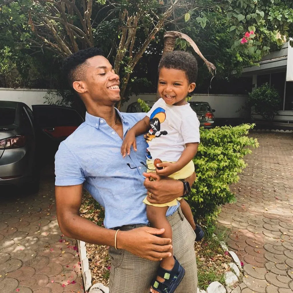 Adorable photos of 10 Ghanaian male celebrities with their kids that will make your day