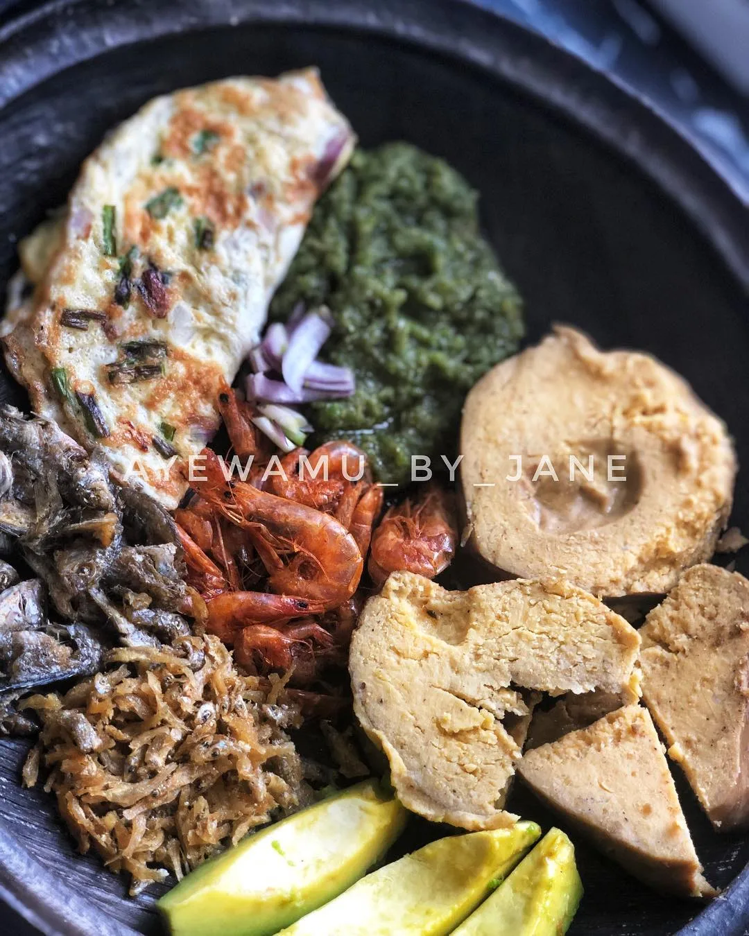 6 photos of Ghanaian food in ‘ayewamu’ that will make you miss your mother’s cooking