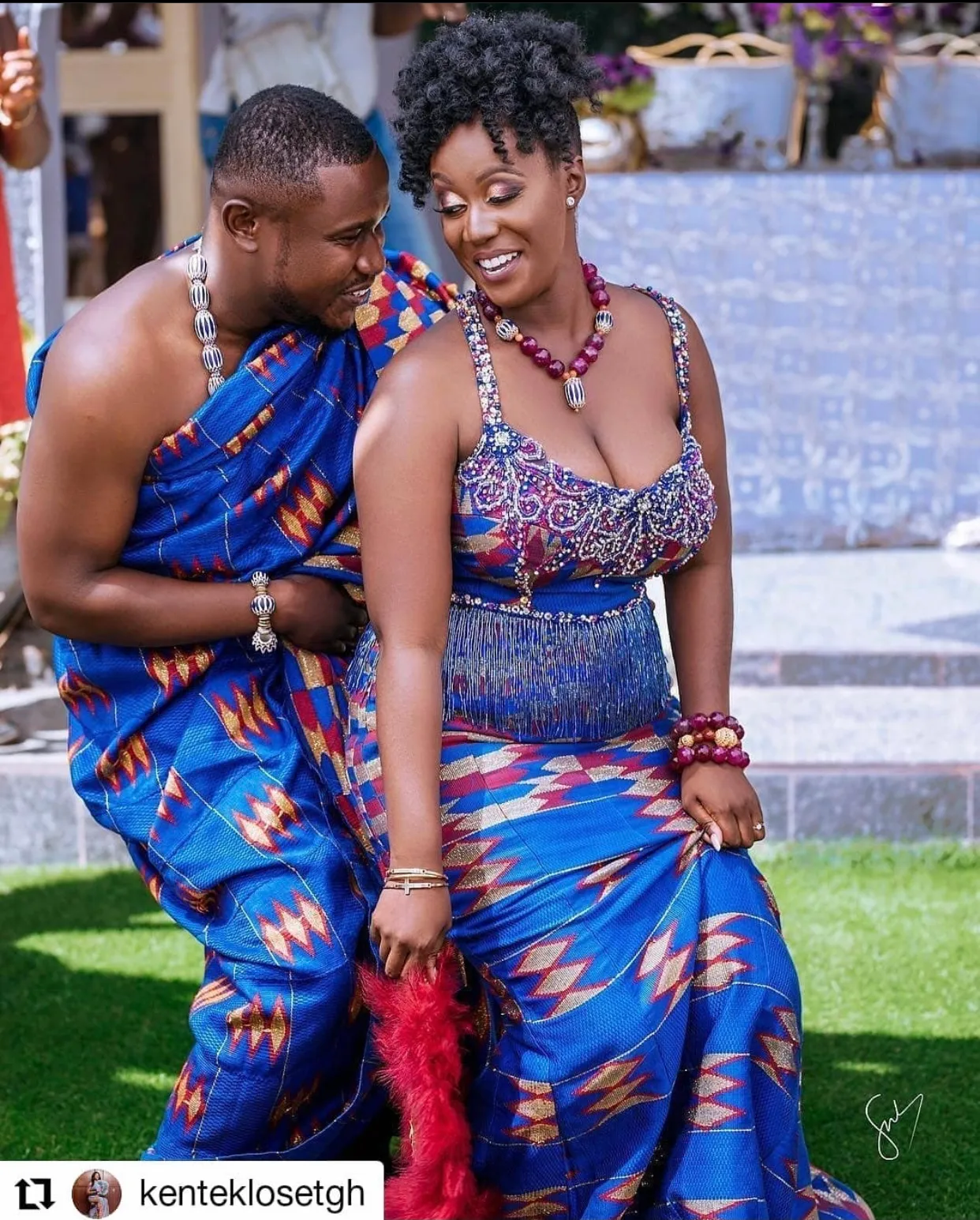 These matching traditional Kente outfits will inspire you to get married in 2021