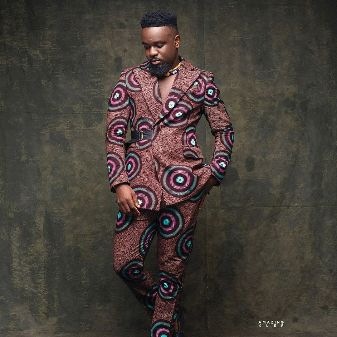 Sarkodie is tapping into his Ghanaian roots with these birthday photos
