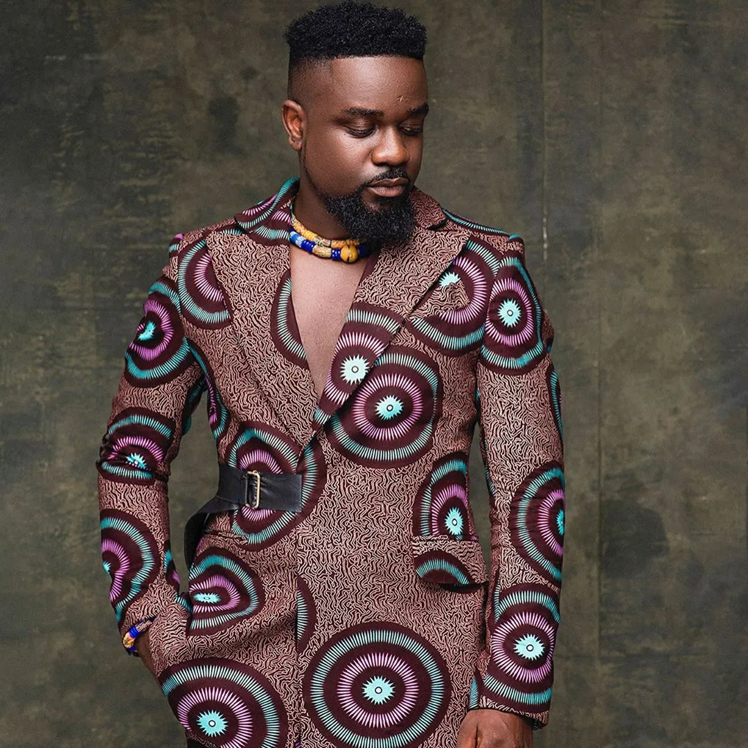 Sarkodie is tapping into his Ghanaian roots with these birthday photos