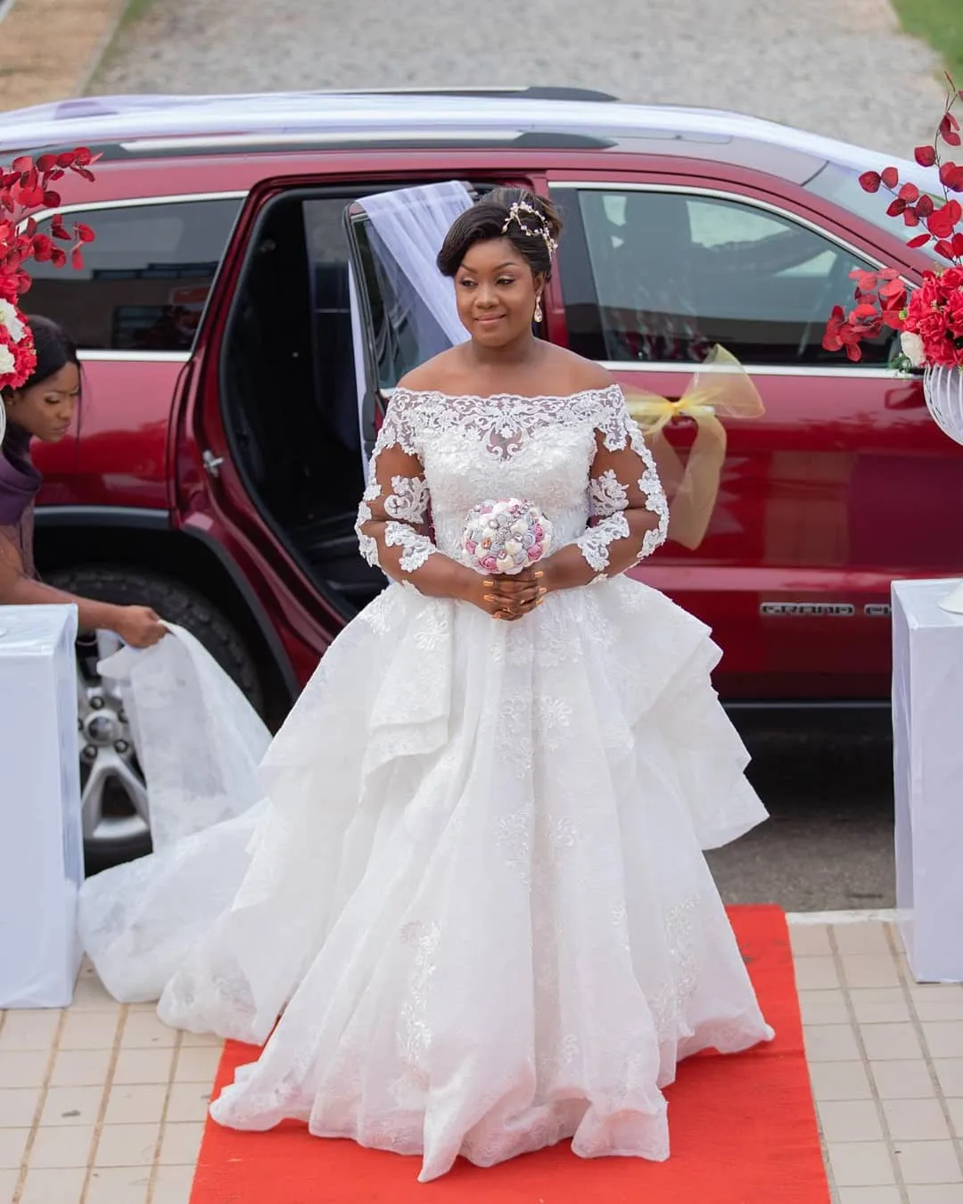 You’ve got to fall in love with these sweet moments from Adjetey Anang and Elom’s marriage renewal