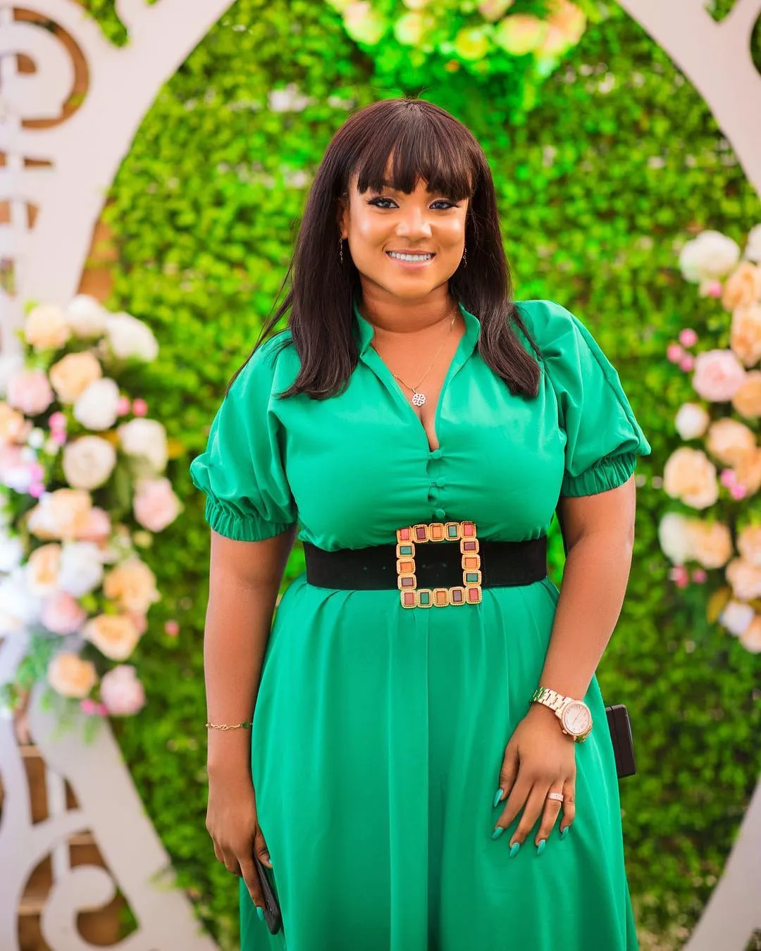 20 radiant wedding guest outfits you’ll fall in love with this week