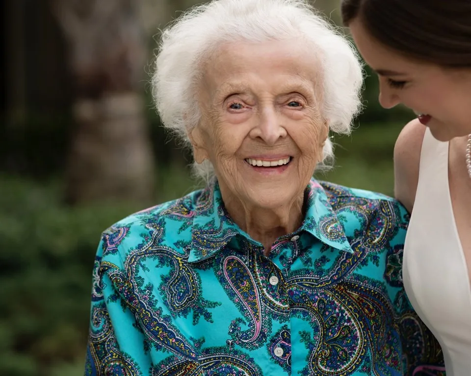 This bride’s grandmother couldn’t make it to her wedding so she flew to her side in an emotional dress reveal
