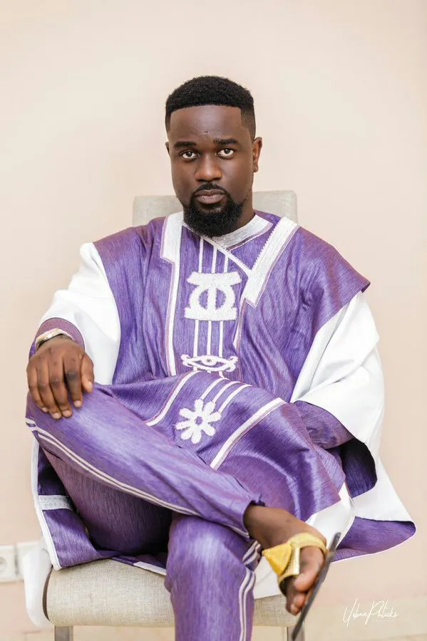 This Twitter user turned Sarkodie into designer perfumes and it’s fashion goals