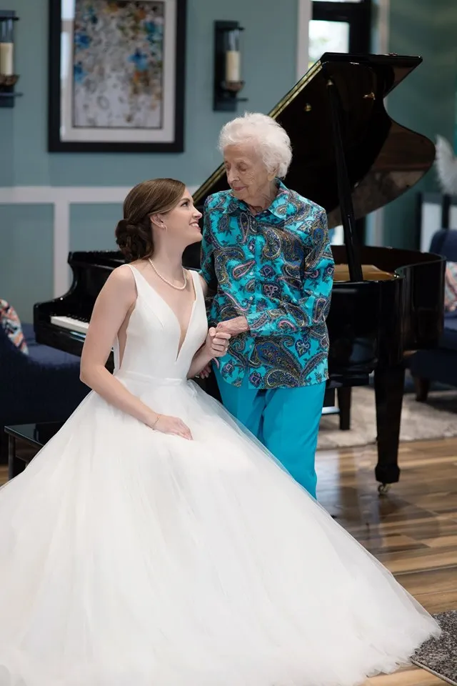 This bride’s grandmother couldn’t make it to her wedding so she flew to her side in an emotional dress reveal